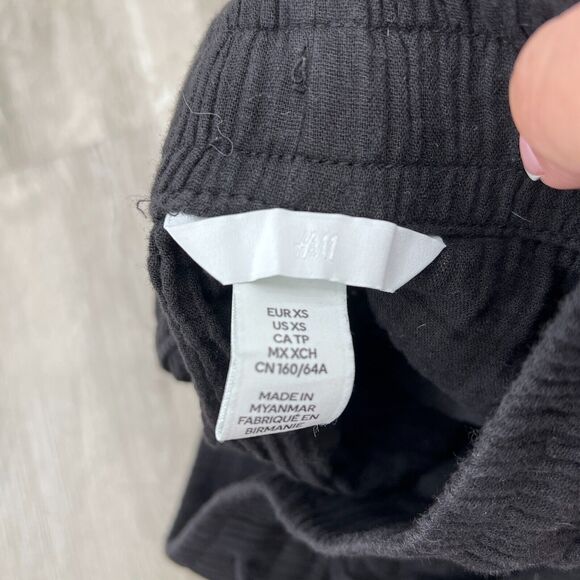 H&M Bundle of 2 Black and Tan Cotton Shorts Pull On with Pockets Women's XS - Picture 7 of 8